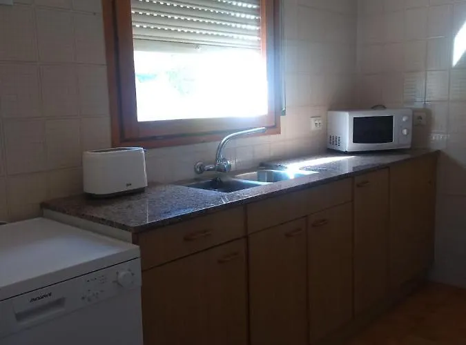 Ingrid Costa Brava فيلة فيدريريس